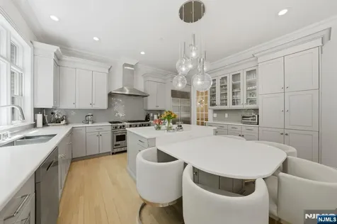 900 Heights Lane Tenafly NJ 07670