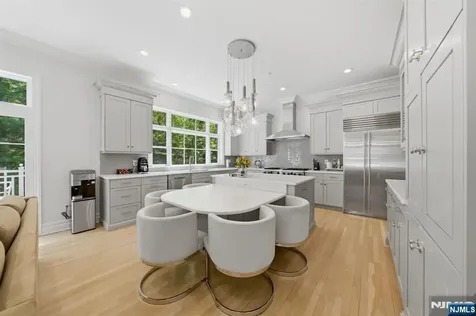 900 Heights Lane Tenafly NJ 07670