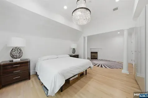 900 Heights Lane Tenafly NJ 07670