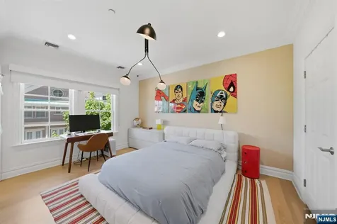 900 Heights Lane Tenafly NJ 07670
