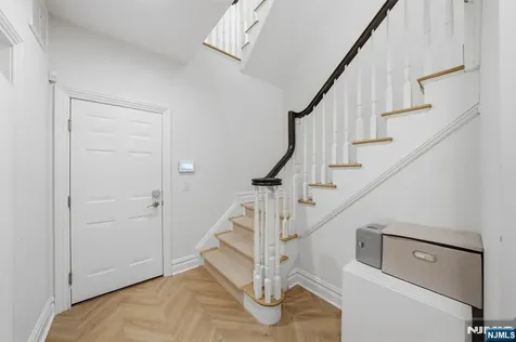 900 Heights Lane Tenafly NJ 07670