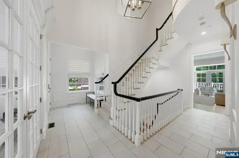 900 Heights Lane Tenafly NJ 07670