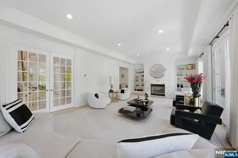 900 Heights Lane Tenafly NJ 07670
