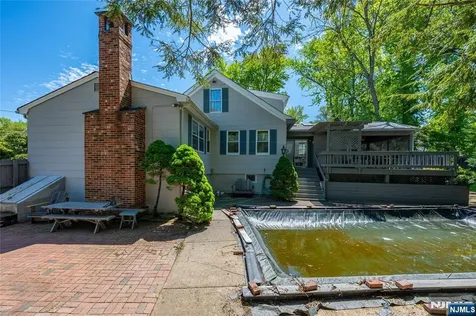 12 Elmwood Terrace West Caldwell NJ 07006