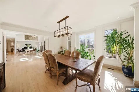 61 Essex Drive Tenafly NJ 07670