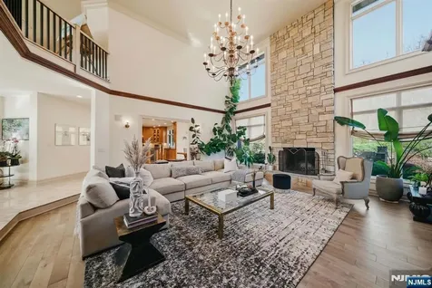 61 Essex Drive Tenafly NJ 07670