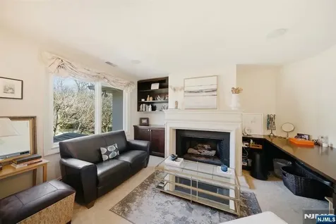 61 Essex Drive Tenafly NJ 07670