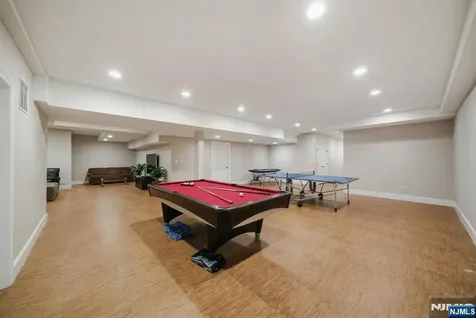 61 Essex Drive Tenafly NJ 07670