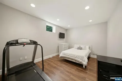 61 Essex Drive Tenafly NJ 07670