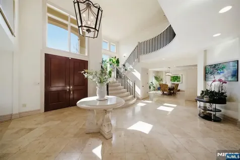 61 Essex Drive Tenafly NJ 07670