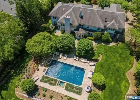 61 Essex Drive Tenafly NJ 07670