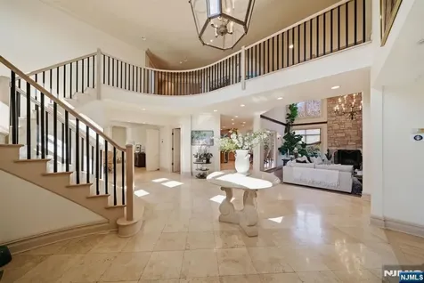 61 Essex Drive Tenafly NJ 07670