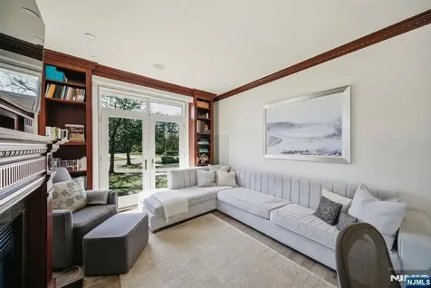 61 Essex Drive Tenafly NJ 07670