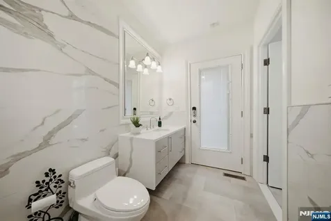61 Essex Drive Tenafly NJ 07670