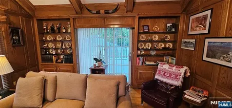 309 Paul Court Wyckoff NJ 07481