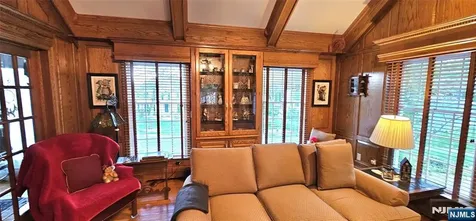 309 Paul Court Wyckoff NJ 07481