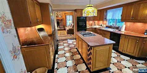 309 Paul Court Wyckoff NJ 07481