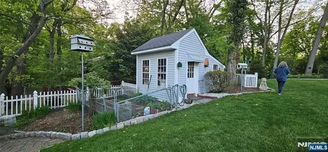 309 Paul Court Wyckoff NJ 07481