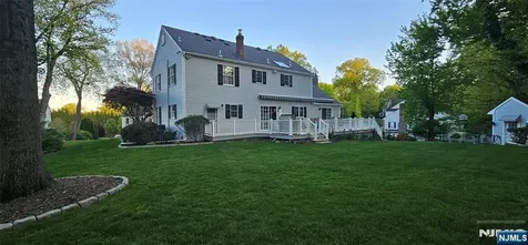 309 Paul Court Wyckoff NJ 07481