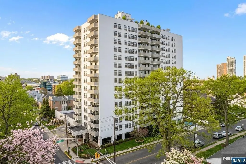 1600 Center Avenue Fort Lee NJ 07024