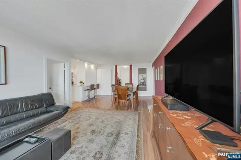 1530 Palisade Avenue Fort Lee NJ 07024