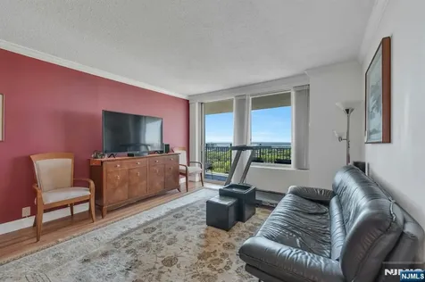 1530 Palisade Avenue Fort Lee NJ 07024