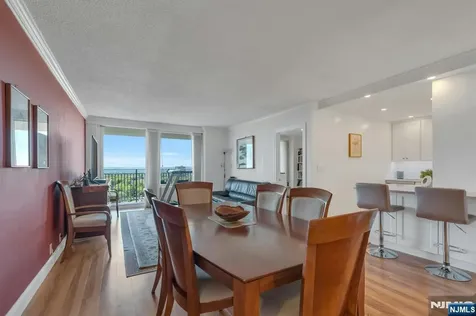 1530 Palisade Avenue Fort Lee NJ 07024