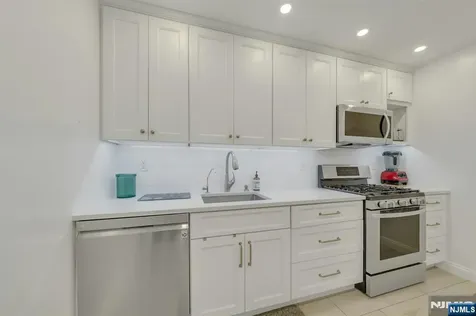 1530 Palisade Avenue Fort Lee NJ 07024