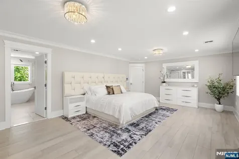 315 Freemans Lane Franklin Lakes NJ 07417
