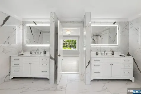 315 Freemans Lane Franklin Lakes NJ 07417