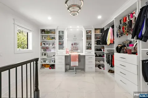 315 Freemans Lane Franklin Lakes NJ 07417
