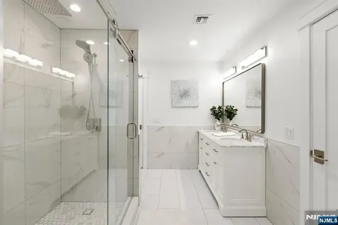 315 Freemans Lane Franklin Lakes NJ 07417