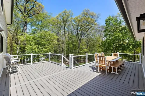 315 Freemans Lane Franklin Lakes NJ 07417