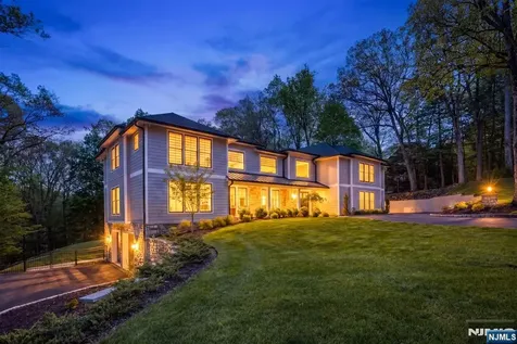 315 Freemans Lane Franklin Lakes NJ 07417