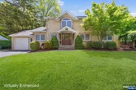 124 Crain Road Paramus NJ 07652