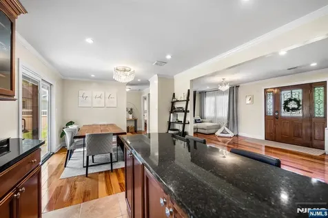 124 Crain Road Paramus NJ 07652