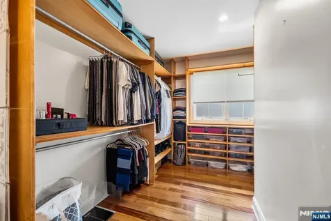 124 Crain Road Paramus NJ 07652