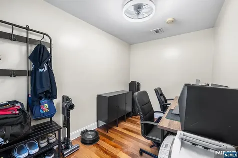 124 Crain Road Paramus NJ 07652