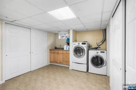 124 Crain Road Paramus NJ 07652