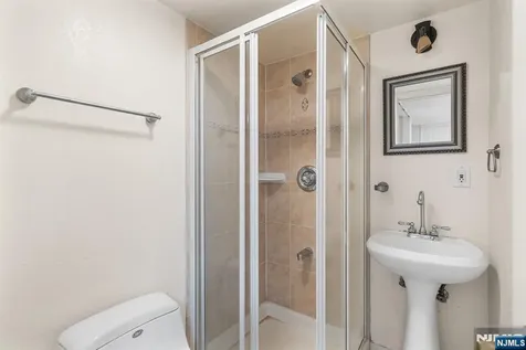 124 Crain Road Paramus NJ 07652