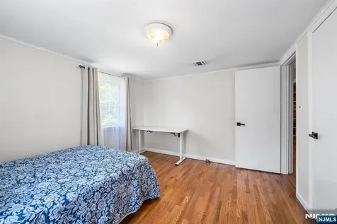 124 Crain Road Paramus NJ 07652