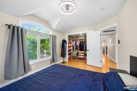 124 Crain Road Paramus NJ 07652