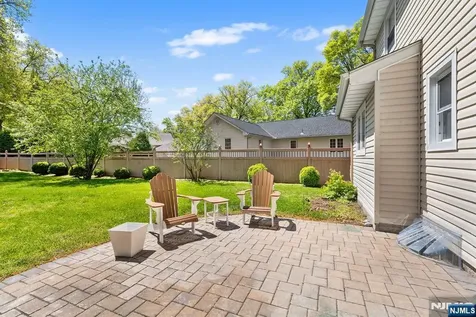 124 Crain Road Paramus NJ 07652