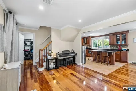 124 Crain Road Paramus NJ 07652