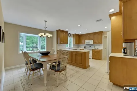 37 Longridge Road Montvale NJ 07645