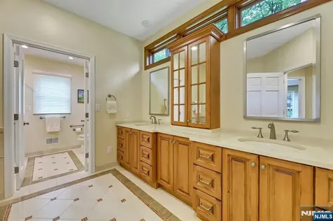 37 Longridge Road Montvale NJ 07645