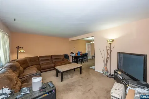 169 Central Avenue West Caldwell NJ 07006