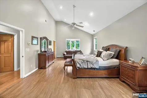 915 Glen Avenue Twp Of Washington NJ 07676