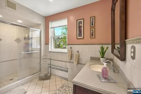 915 Glen Avenue Twp Of Washington NJ 07676