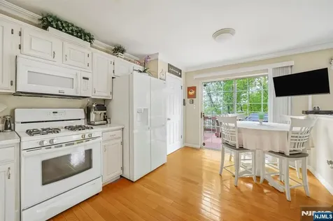 110 Warbler Drive Wayne NJ 07470